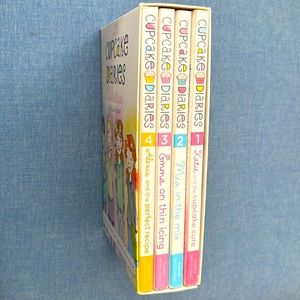 Cupcake Diaries Collection 4 Book Boxset by Coco Simon